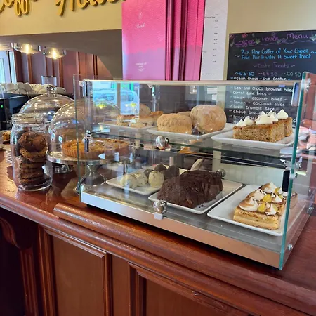 Hotel Connemara 3*