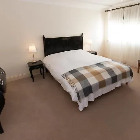 Connemara Lake Hotel