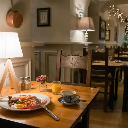 Hotel Connemara 3*